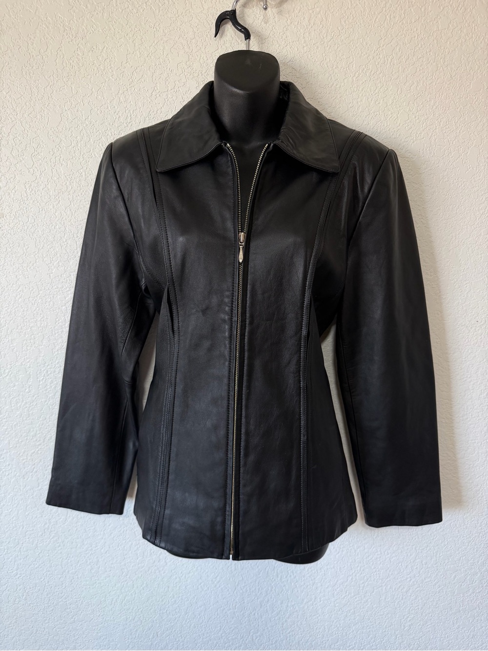 jf j.ferrar Black Genuine Lambskin Leather Zip-Front Jacket